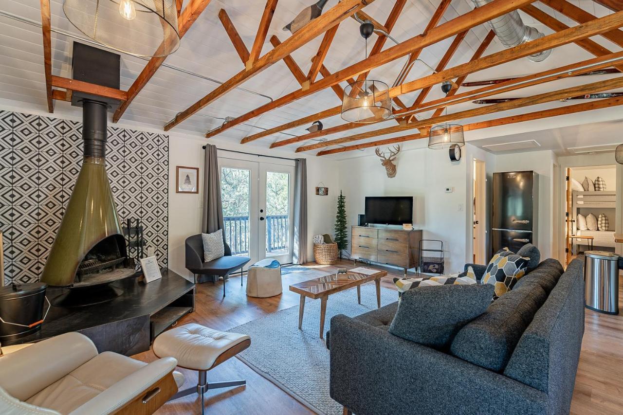 The Pine House - Cozy Mid-Century Modern, Pet-Friendlyヴィラ エクステリア 写真