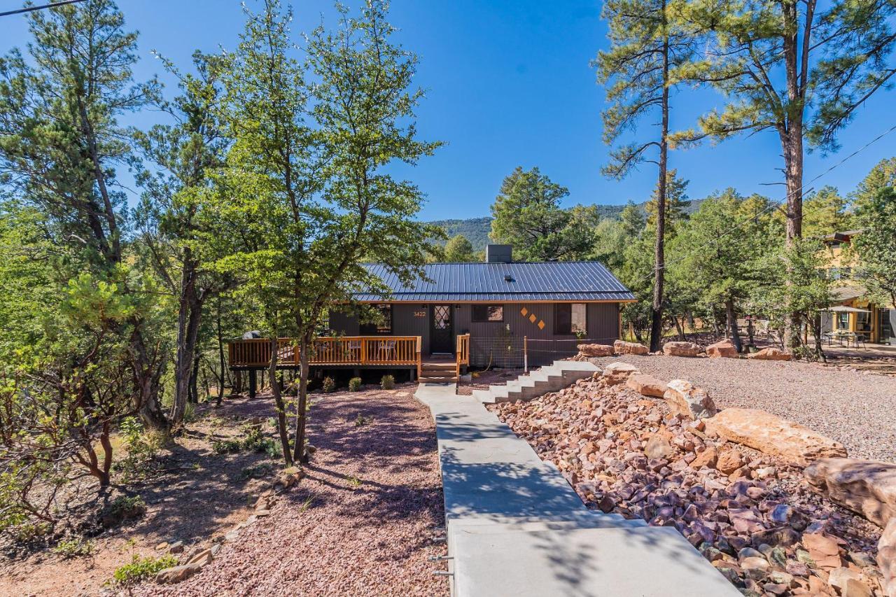 The Pine House - Cozy Mid-Century Modern, Pet-Friendlyヴィラ エクステリア 写真