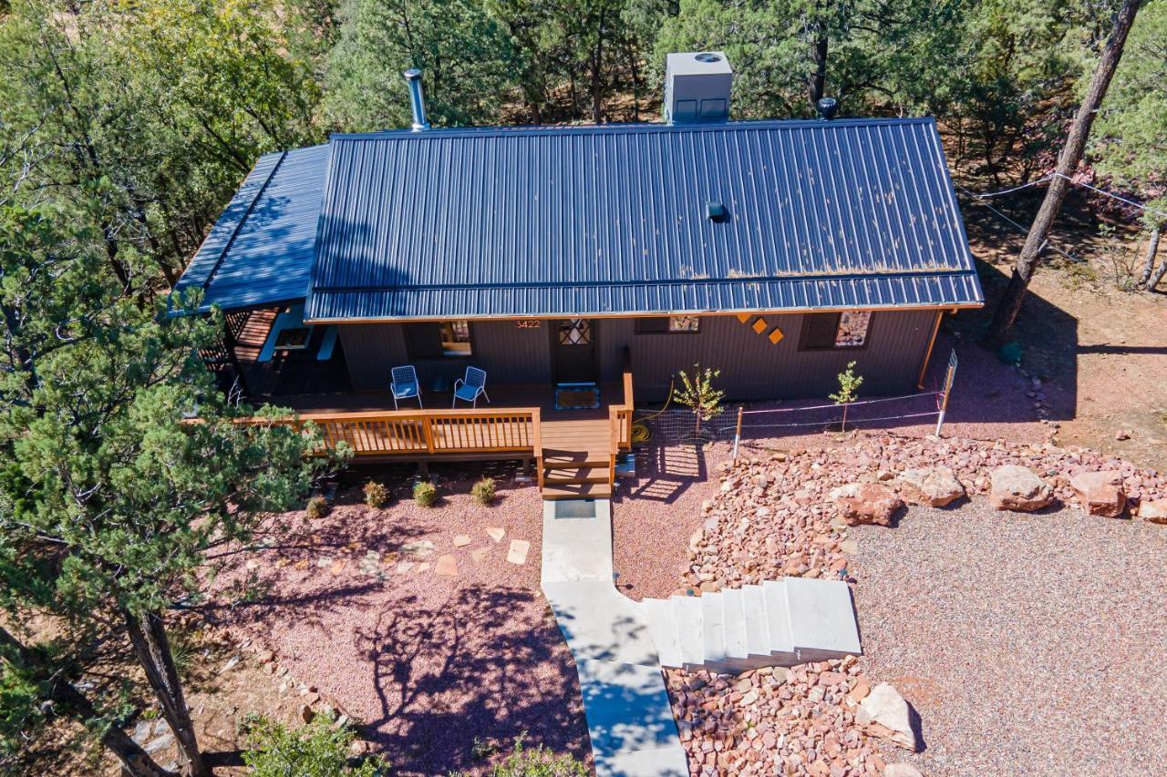 The Pine House - Cozy Mid-Century Modern, Pet-Friendlyヴィラ エクステリア 写真