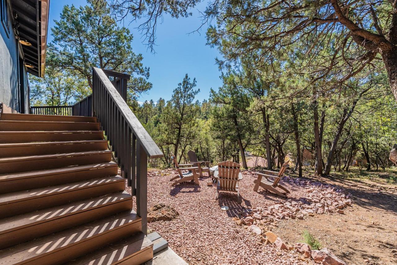 The Pine House - Cozy Mid-Century Modern, Pet-Friendlyヴィラ エクステリア 写真